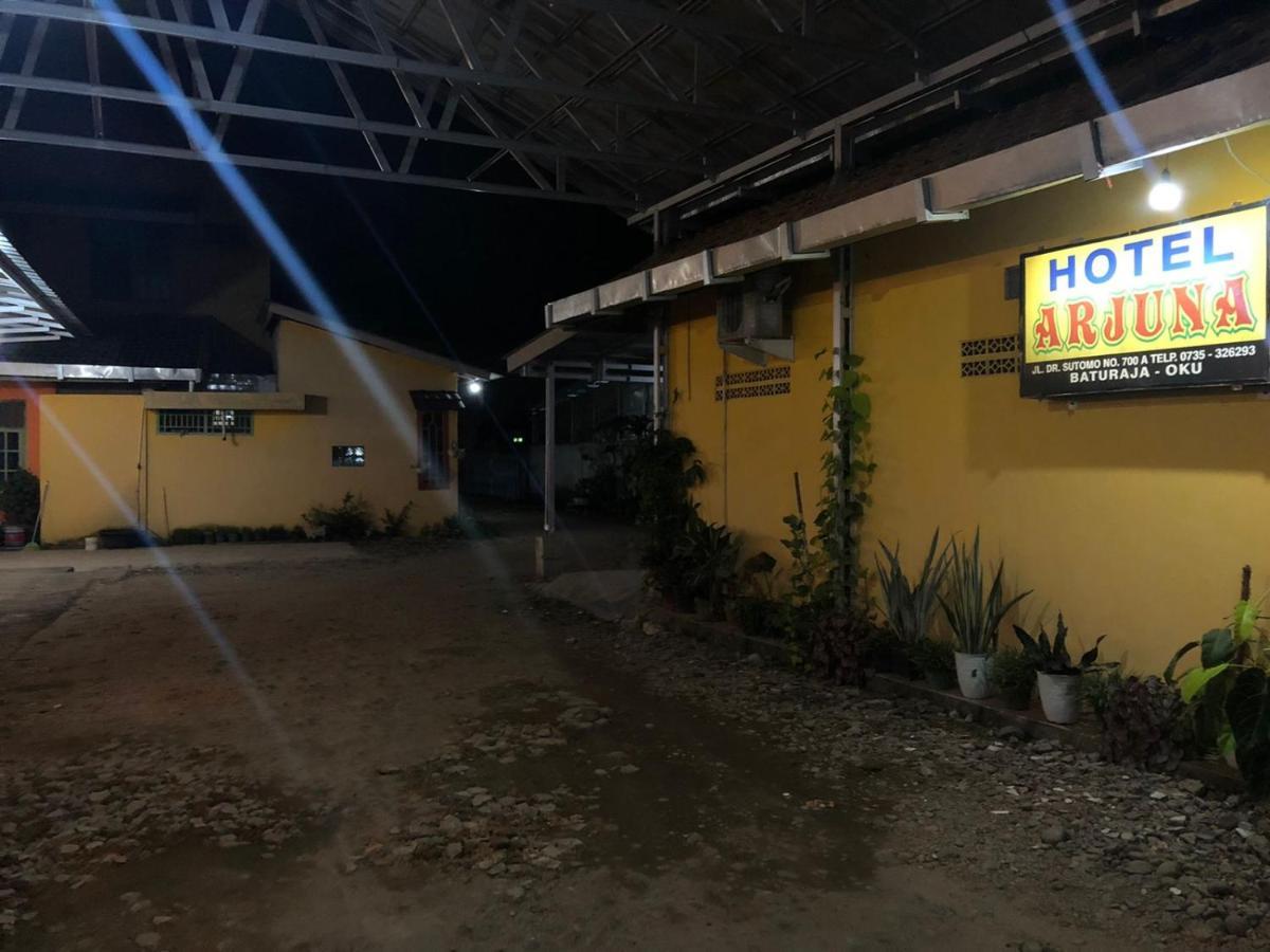Hotel Arjuna Baturaja  Exterior foto